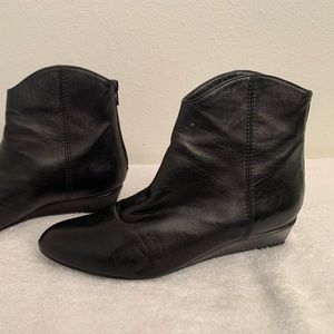 Stuart Weitzman Leather Wedge ankle boots